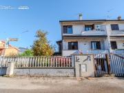 Villetta bifamiliare in vendita di 186 m² in Via Mosè...