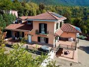 Villetta bifamiliare in vendita di 186 m² in Via...