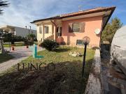 Villetta bifamiliare in vendita di 188 m² in Strada...