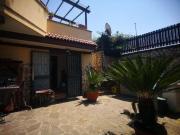 Villetta bifamiliare in vendita di 190 m² in Via Pereto