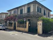 Villetta bifamiliare in vendita di 191 m² in Via duilio