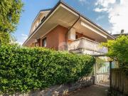 Villetta bifamiliare in vendita di 191 m² in Via Emilio...