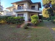Villetta bifamiliare in vendita di 195 m² in Via Toscana
