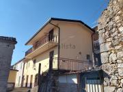 Villetta bifamiliare in vendita di 195 m² in Via Vicero