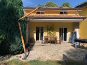 Villetta bifamiliare in vendita di 195 m² in Viale dei Tigli