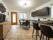 Villetta bifamiliare in vendita di 200 m² in Via A. Muzzioli