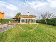 Villetta bifamiliare in vendita di 200 m² in Via Colle...