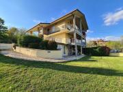 Villetta bifamiliare in vendita di 200 m² in Via M. Cozzani