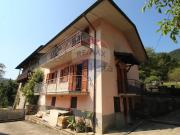 Villetta bifamiliare in vendita di 200 m² in Via Madonna...