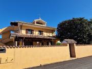 Villetta bifamiliare in vendita di 200 m² in Via mar...