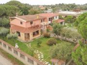 Villetta bifamiliare in vendita di 200 m² in Via Pierre...