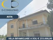 Villetta bifamiliare in vendita di 202 m² in Via Brescia, 18