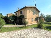 Villetta bifamiliare in vendita di 206 m² in Via dei...