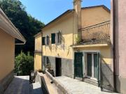 Villetta bifamiliare in vendita di 212 m² in Via Isolona...