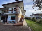 Villetta bifamiliare in vendita di 217 m² in Via...