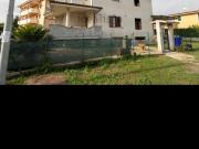 Villetta bifamiliare in vendita di 217 m² in Via Roberto...