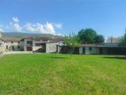 Villetta bifamiliare in vendita di 217 m² in Via Rovereto