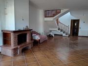 Villetta bifamiliare in vendita di 219 m² in Via del Colle