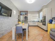Villetta bifamiliare in vendita di 220 m² in Via Don...