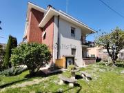 Villetta bifamiliare in vendita di 220 m² in Via Enrico...
