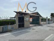 Villetta bifamiliare in vendita di 220 m² in Via F....