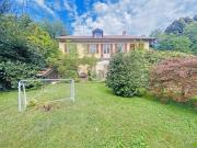 Villetta bifamiliare in vendita di 220 m² in Via Isonzo, 47
