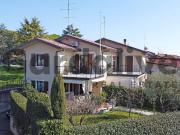 Villetta bifamiliare in vendita di 220 m² in Via Pasubio, 6