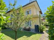 Villetta bifamiliare in vendita di 220 m² in Via Raina, 7