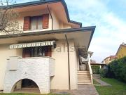 Villetta bifamiliare in vendita di 220 m² in Via Roma