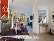 Villetta bifamiliare in vendita di 225 m² in Via del Pino