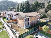 Villetta bifamiliare in vendita di 225 m² in Via delle...
