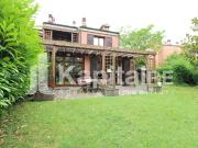 Villetta bifamiliare in vendita di 225 m² in Via Gandhi