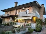Villetta bifamiliare in vendita di 230 m² in Via A. Moro, 10