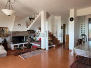 Villetta bifamiliare in vendita di 230 m² in Via di...