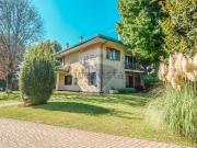 Villetta bifamiliare in vendita di 231 m² in Viale...