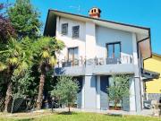 Villetta bifamiliare in vendita di 234 m²