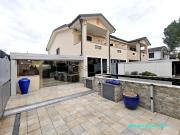 Villetta bifamiliare in vendita di 235 m² in Via Campo Mallo