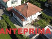 Villetta bifamiliare in vendita di 235 m² in Via...