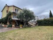 Villetta bifamiliare in vendita di 240 m² in Via Arno, 37