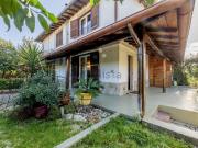 Villetta bifamiliare in vendita di 240 m² in Via di...