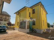 Villetta bifamiliare in vendita di 240 m² in Via Madonna...