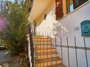 Villetta bifamiliare in vendita di 240 m² in Via Tetti...