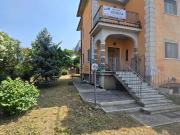 Villetta bifamiliare in vendita di 240 m² in Via...