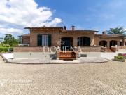 Villetta bifamiliare in vendita di 250 m² in Strada...