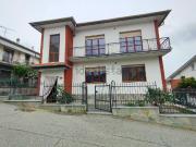 Villetta bifamiliare in vendita di 250 m² in Via Fausto...