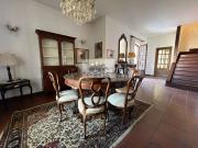 Villetta bifamiliare in vendita di 250 m² in Via Mincio, 160