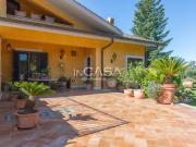 Villetta bifamiliare in vendita di 250 m² in Via Vecchia...