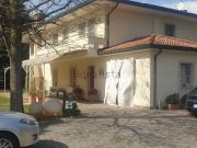 Villetta bifamiliare in vendita di 250 m² in Via Vigonovese