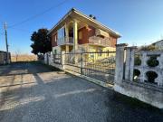 Villetta bifamiliare in vendita di 250 m² in Vicolo IV...