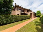 Villetta bifamiliare in vendita di 252 m² in Via Nuova, 36